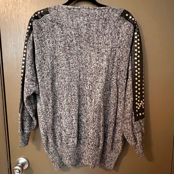 Vintage Andriano by I. Fatigati Sweater - Picture 2 of 3